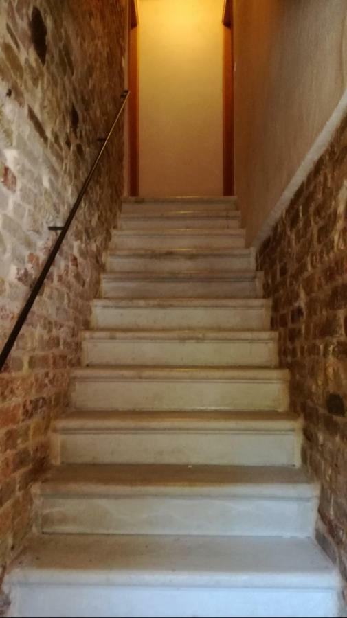 Apartment Life In Venesia Bagian luar foto
